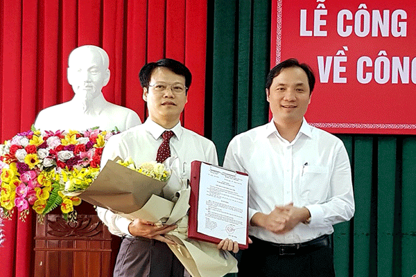 Trao quyết định bổ nhiệm Phó Giám đốc Sở LĐ-TB&XH Hà Tĩnh
