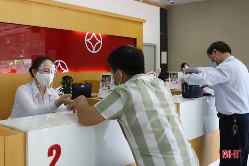 Hệ thống ngân hàng Hà Tĩnh siết chặt phòng dịch Covid-19