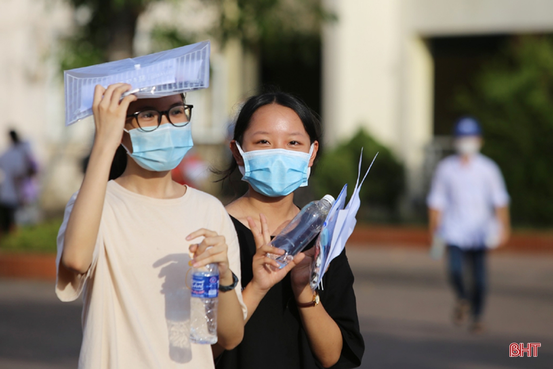 Hơn 800 thí sinh kết thúc môn thi chuyên, Hà Tĩnh hoàn thành kỳ thi vào lớp 10 THPT