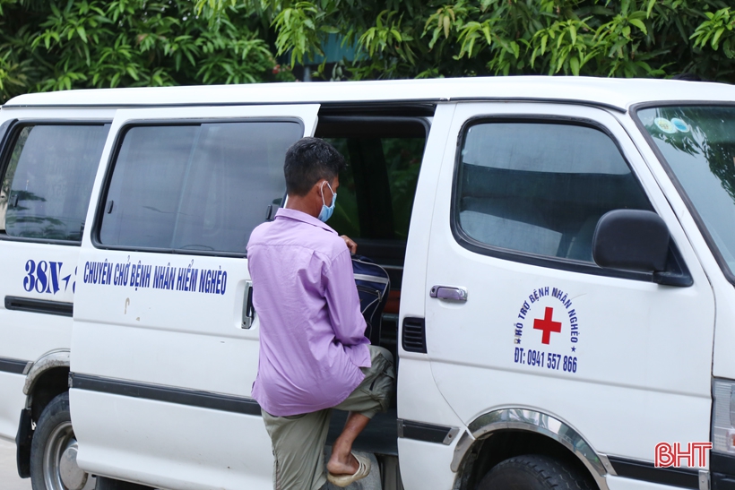 Những chuyến xe 0 đồng hỗ trợ bệnh nhân giữa mùa dịch Covid-19
