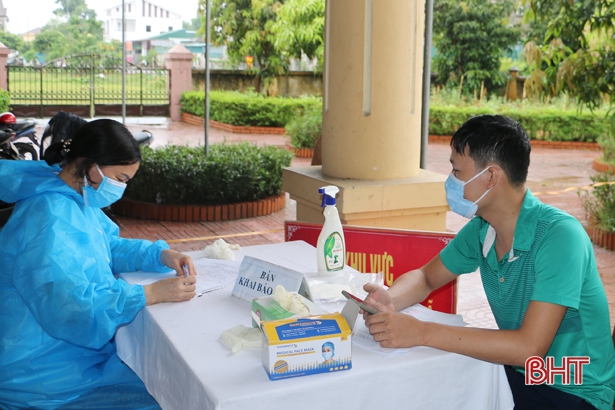 Hà Tĩnh triển khai khẩn trương, quyết liệt kịch bản phòng, chống dịch