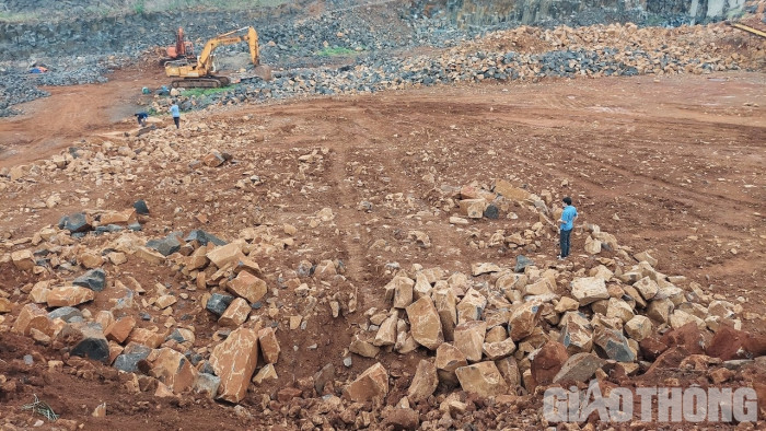 Chuyện lạ: 80m3 đá lậu bị chính quyền lập biên bản bỗng dưng... “bốc hơi”