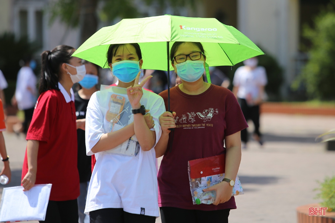 Hơn 800 thí sinh kết thúc môn thi chuyên, Hà Tĩnh hoàn thành kỳ thi vào lớp 10 THPT