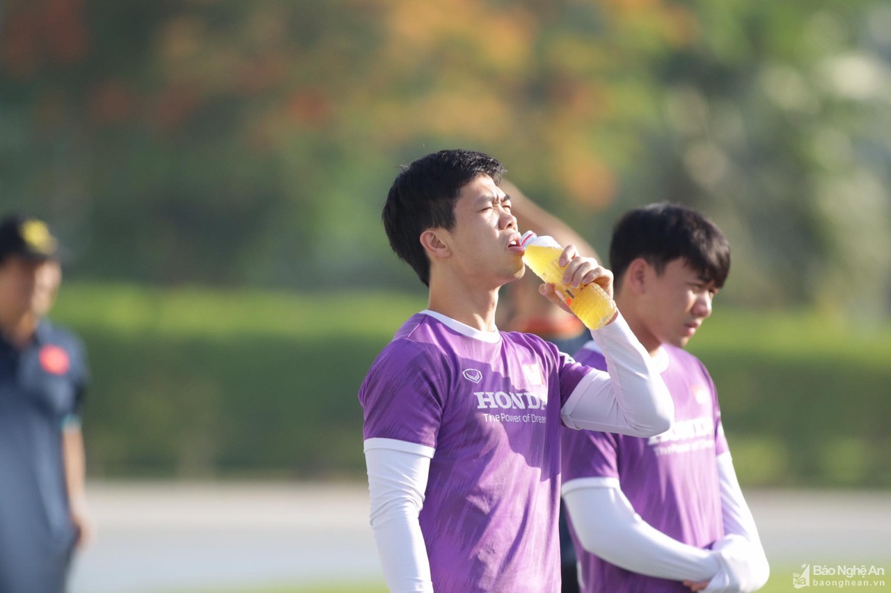 Trọng Hoàng, Văn Đức cùng dàn sao tuyển Việt Nam thoải mái trước trận Indonesia