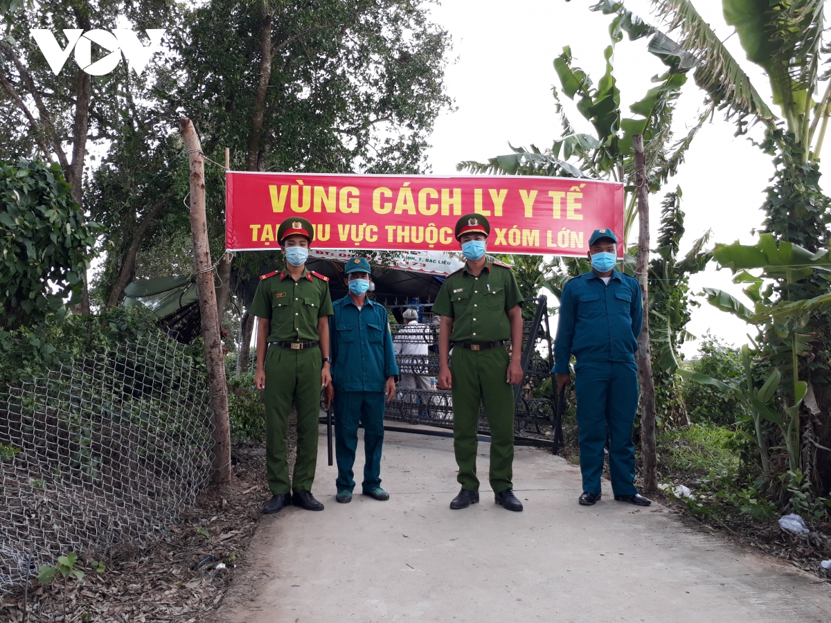 Nhiều địa phương ở ĐBSCL lập chốt quản lý người ra vào tỉnh để phòng dịch lây lan