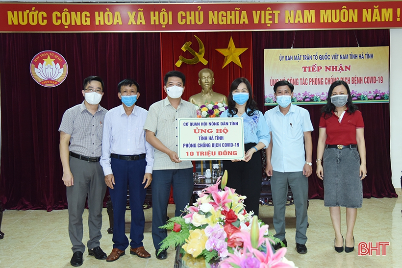 Ủy ban MTTQ Hà Tĩnh tiếp nhận thêm hơn 143 triệu đồng ủng hộ phòng, chống dịch Covid-19