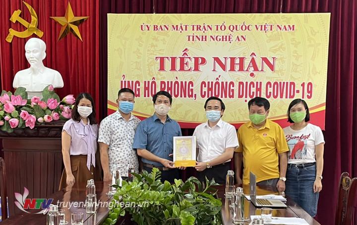 Ủy ban MTTQ tỉnh Nghệ An tiếp tục tiếp nhận trên 6,8 tỷ đồng ủng hộ quỹ phòng, chống dịch Covid-19