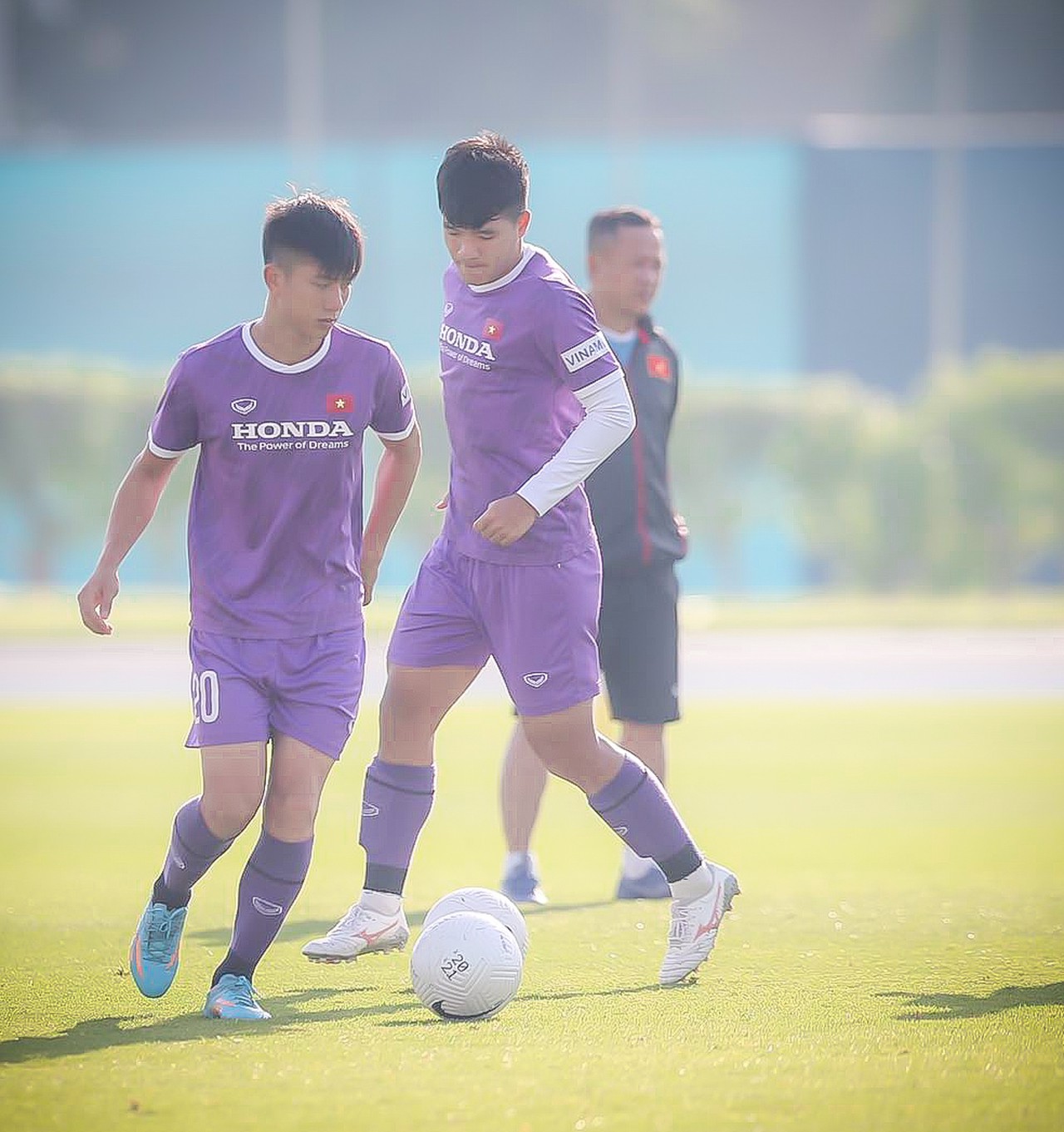 Phan Văn Đức được thầy Park phân công trả lời báo chí trước trận gặp Indonesia