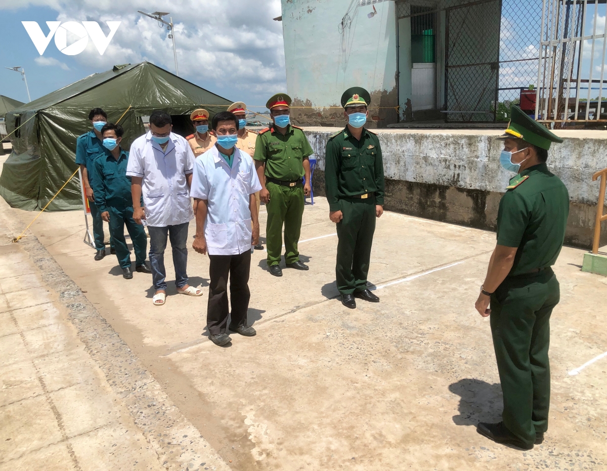 Nhiều địa phương ở ĐBSCL lập chốt quản lý người ra vào tỉnh để phòng dịch lây lan