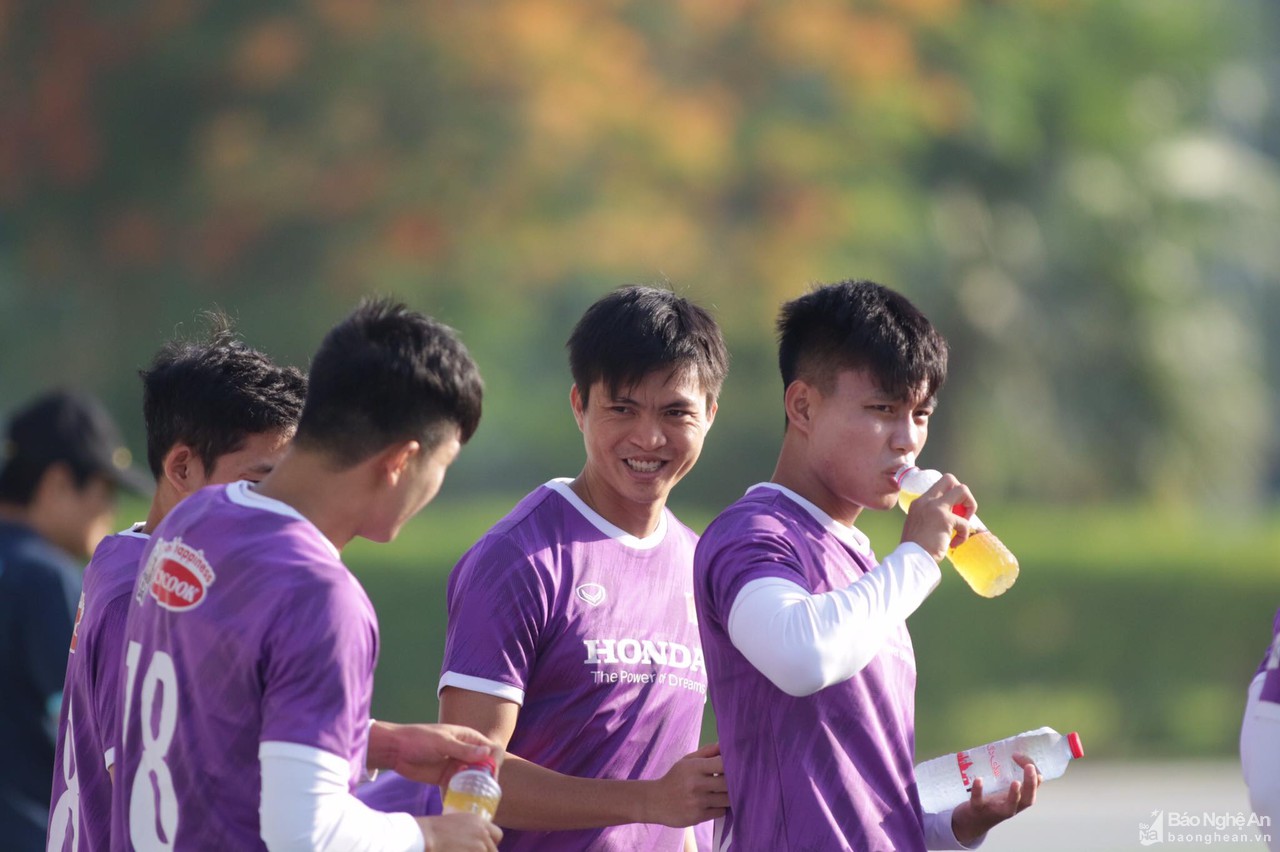 Trọng Hoàng, Văn Đức cùng dàn sao tuyển Việt Nam thoải mái trước trận Indonesia
