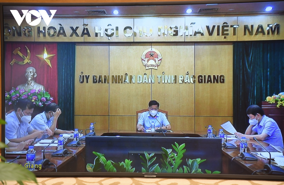 Bắc Ninh, Bắc Giang vẫn cần "quản chặt" các khu cách ly