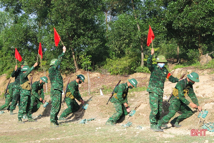 Tân binh Bộ đội Biên phòng Hà Tĩnh tự tin trên thao trường