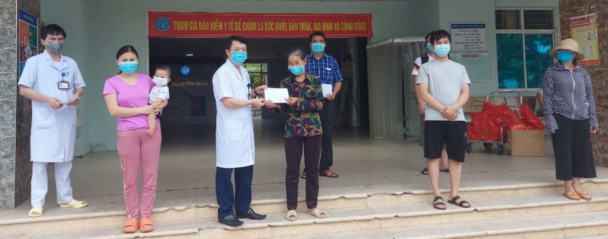 " Tập trung điều trị tốt bệnh nhân COVID-19 nhẹ để tránh quá tải cho tuyến trên"