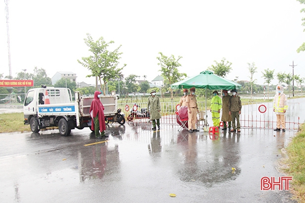 Hà Tĩnh triển khai khẩn trương, quyết liệt kịch bản phòng, chống dịch