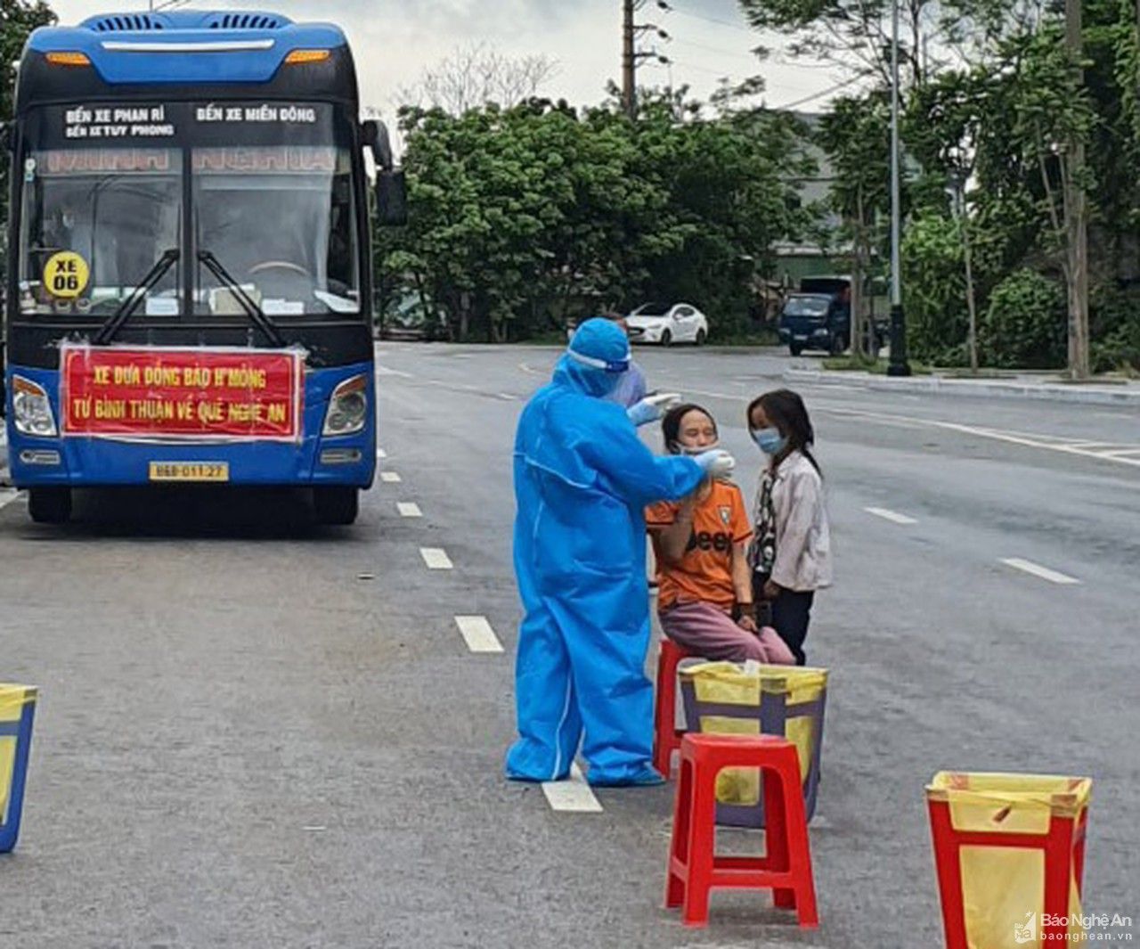 Nghệ An Đón 63 công dân người Mông từ Bình Thuận về quê