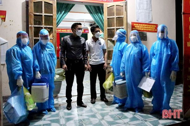 Đội cơ động “thần tốc” chống dịch Covid-19 ở Hà Tĩnh - có lệnh là lên đường!