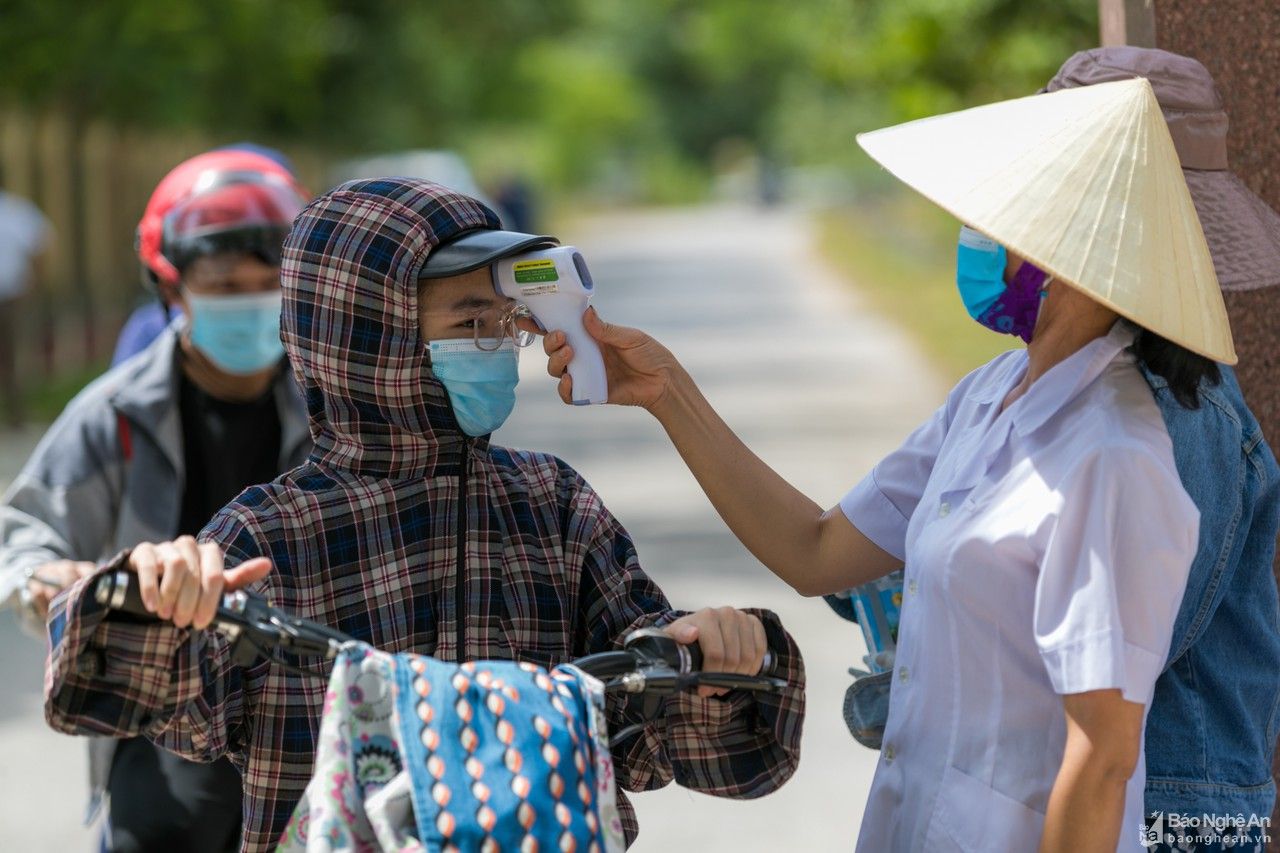 Nghệ An: Hơn 34 nghìn thí sinh có mặt làm thủ tục thi tốt nghiệp THPT