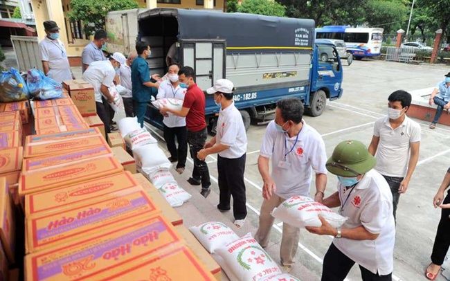 Khẩn trương ban hành chính sách hỗ trợ người lao động gặp khó khăn do dịch