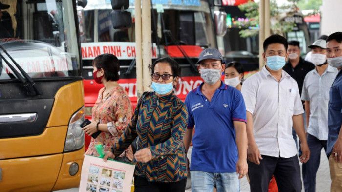 Hà Nội dừng toàn bộ hoạt động vận tải khách đến các tỉnh phía Nam