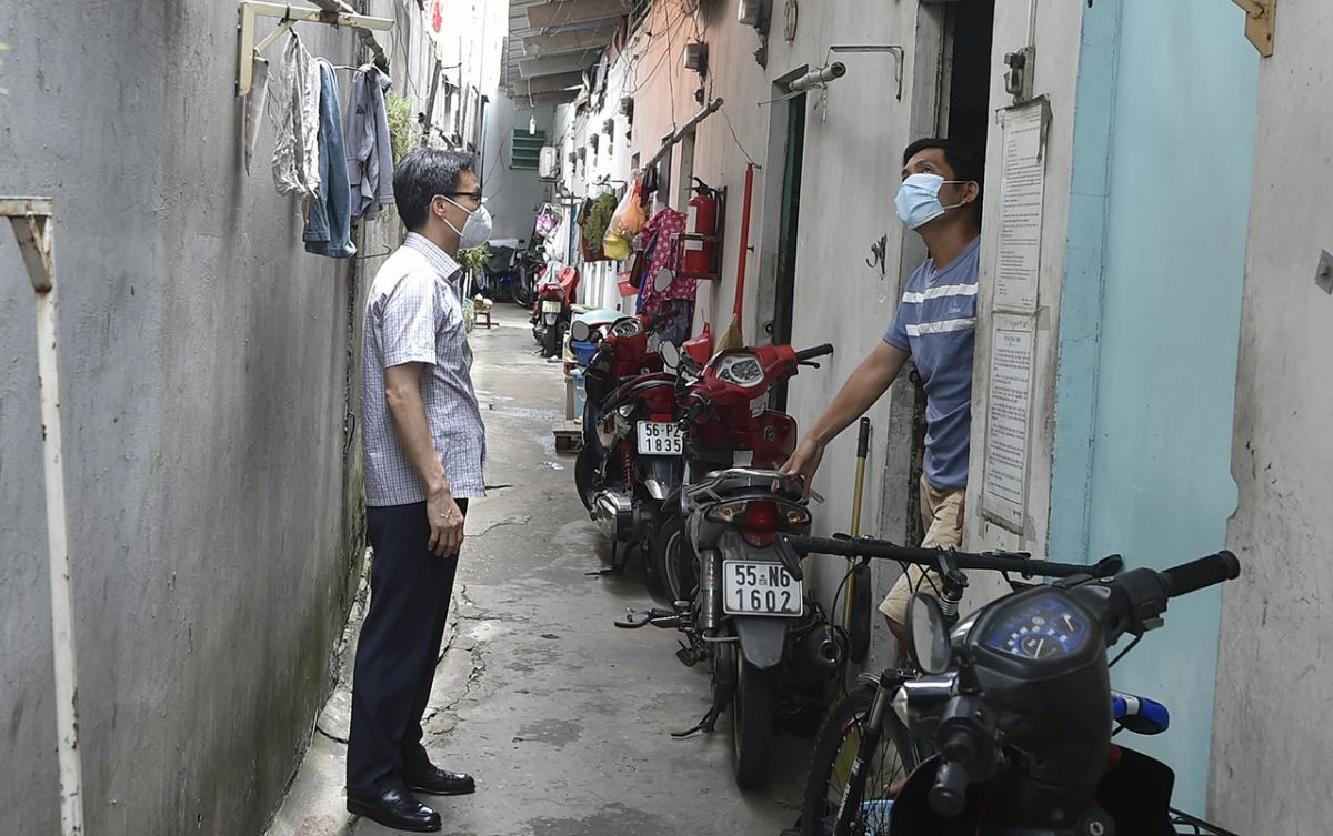 Phó Thủ tướng Vũ Đức Đam: TP.HCM cố gắng tiêm hết để đạt miễn dịch cộng đồng sớm nhất