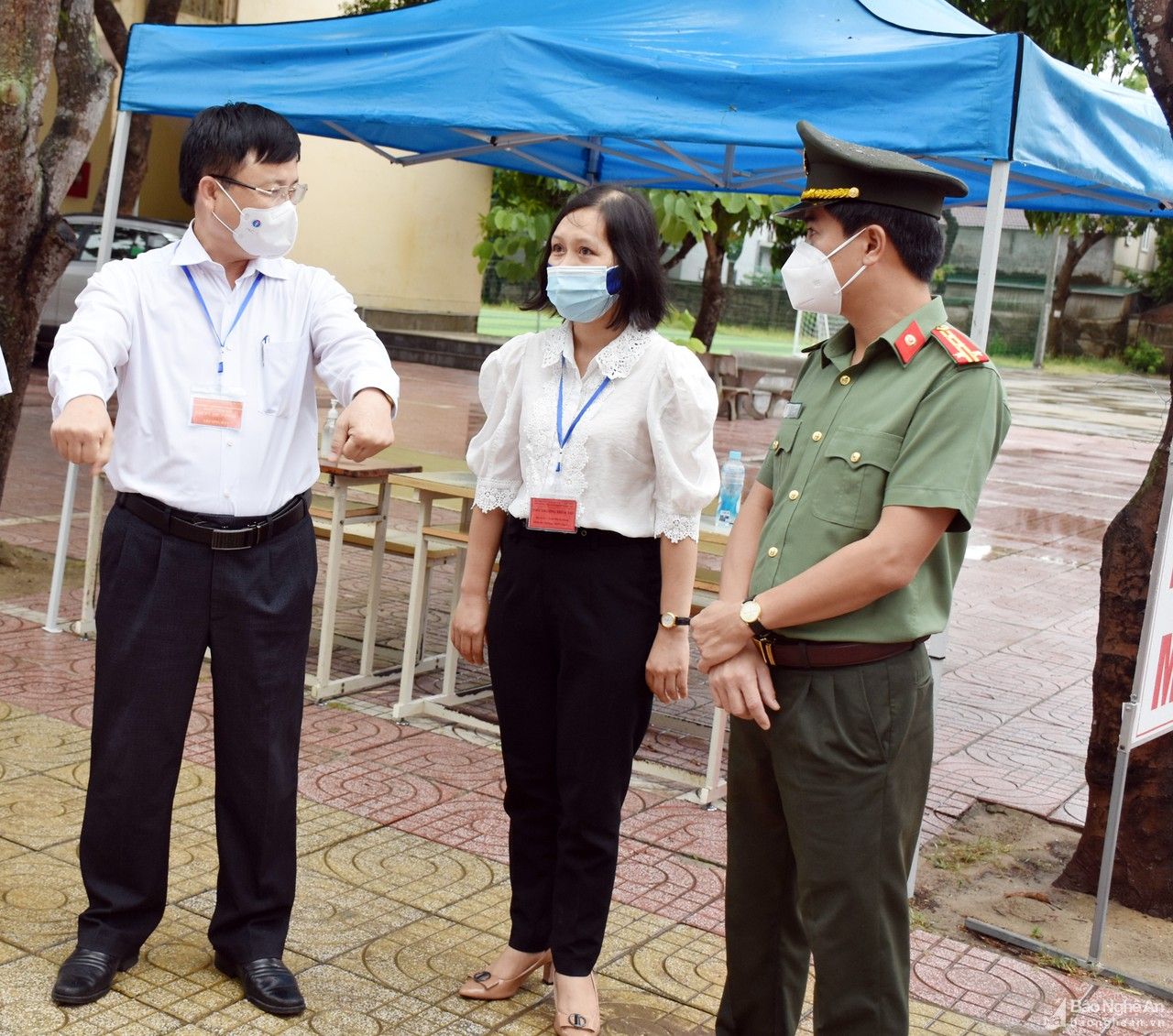 Đoàn công tác của tỉnh kiểm tra các điểm thi tốt nghiệp THPT