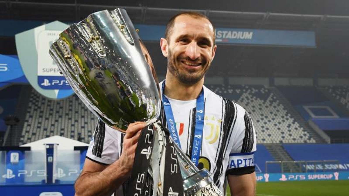 Chiellini ký hợp đồng 2 năm với Juventus