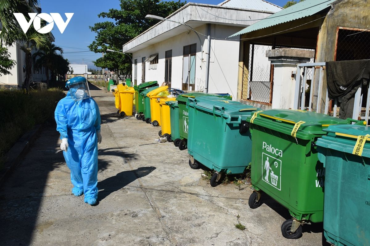 Phú Yên khẩn trương chống dịch, ngày đêm lấy mẫu xét nghiệm SARS-CoV-2