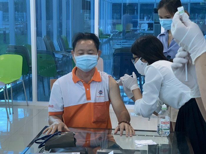 Thuyền viên Việt lo thất nghiệp vì chưa tiêm vaccine