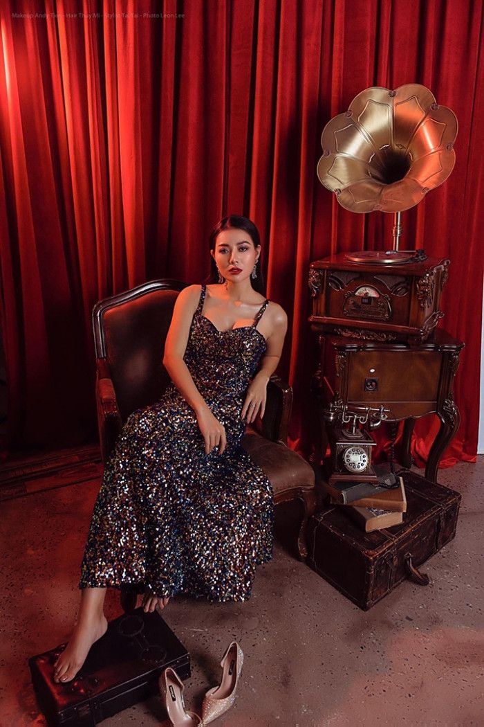 Thanh Hương trễ nải đầy gợi cảm, ăn đứt gái quê Lệ trong 