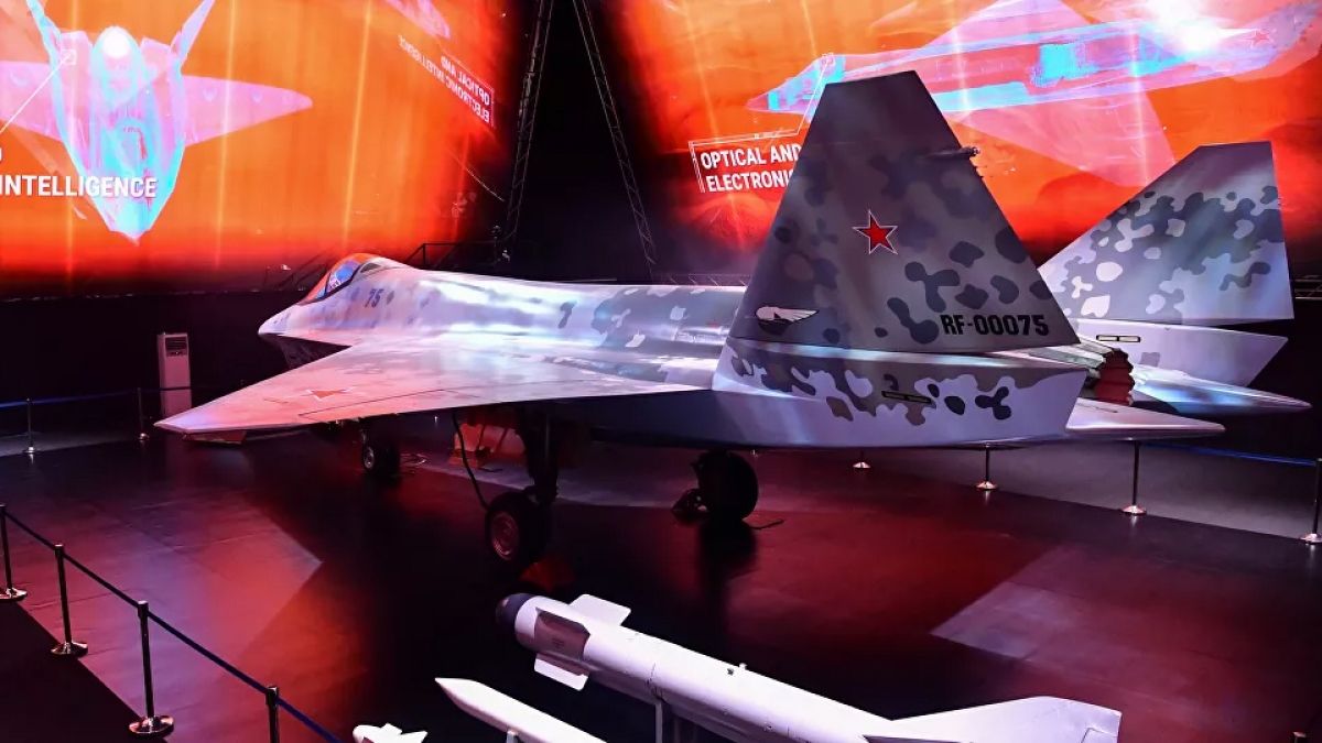 Tiêm kích Checkmate của Nga có thể đánh bại F-35 trong một cuộc không chiến?