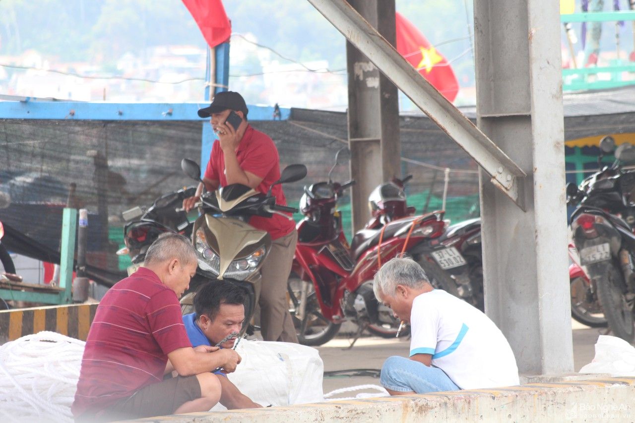 Nghệ An: Cảnh báo tình trạng ngư dân lơ là, chủ quan trong phòng chống dịch Covid -19