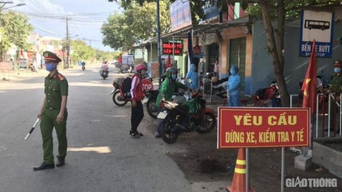 Bắt 2 tên trộm, test nhanh dương tính với Covid19