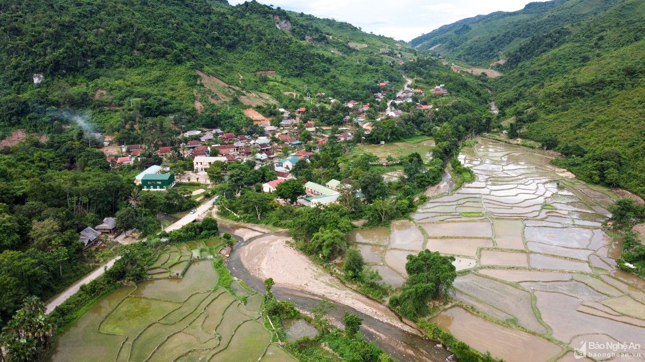 Cái khó nơi tâm dịch huyện biên giới Nghệ An