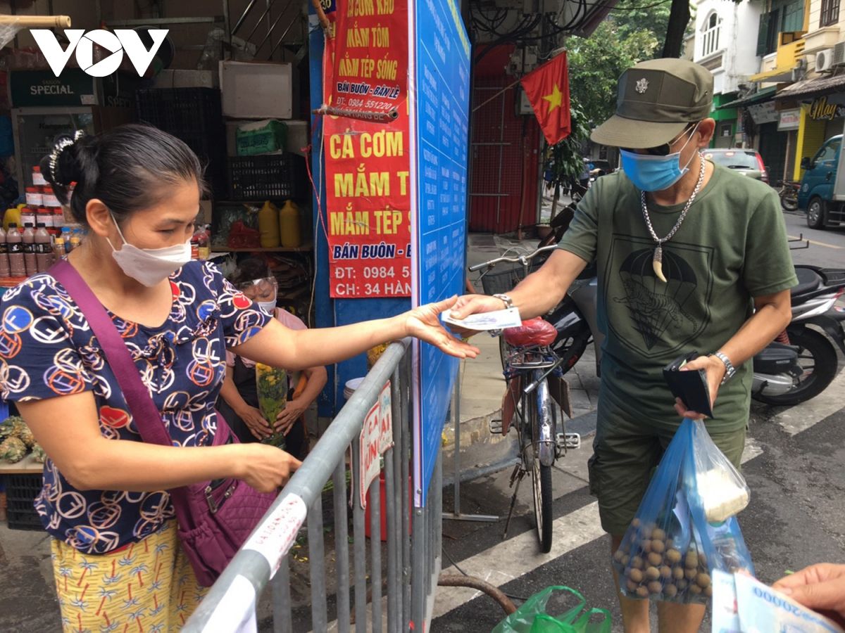 Đi chợ kiểu mới, chỉ cần “alo là có hàng” an toàn phòng chống dịch