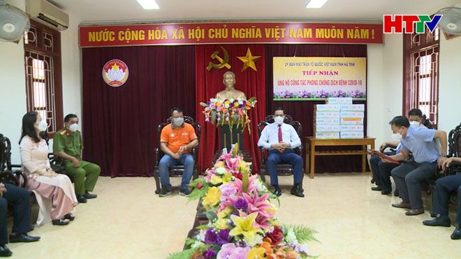 Tiếp nhận thêm 3 tỷ đồng ủng hộ Quỹ phòng, chống dịch Covid- 19