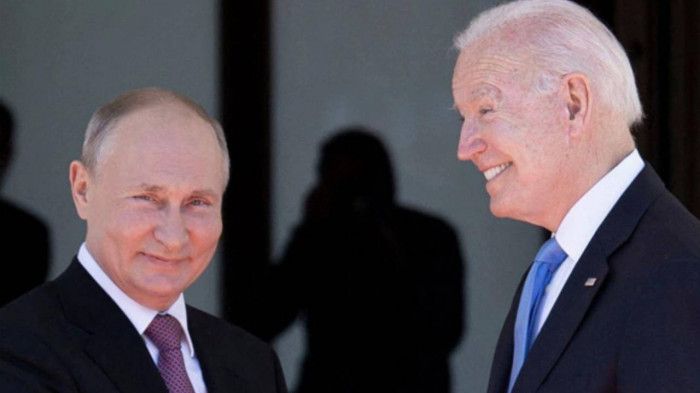 Nghị sĩ Mỹ chỉ trích ông Biden quá yếu đuối trước ông Putin