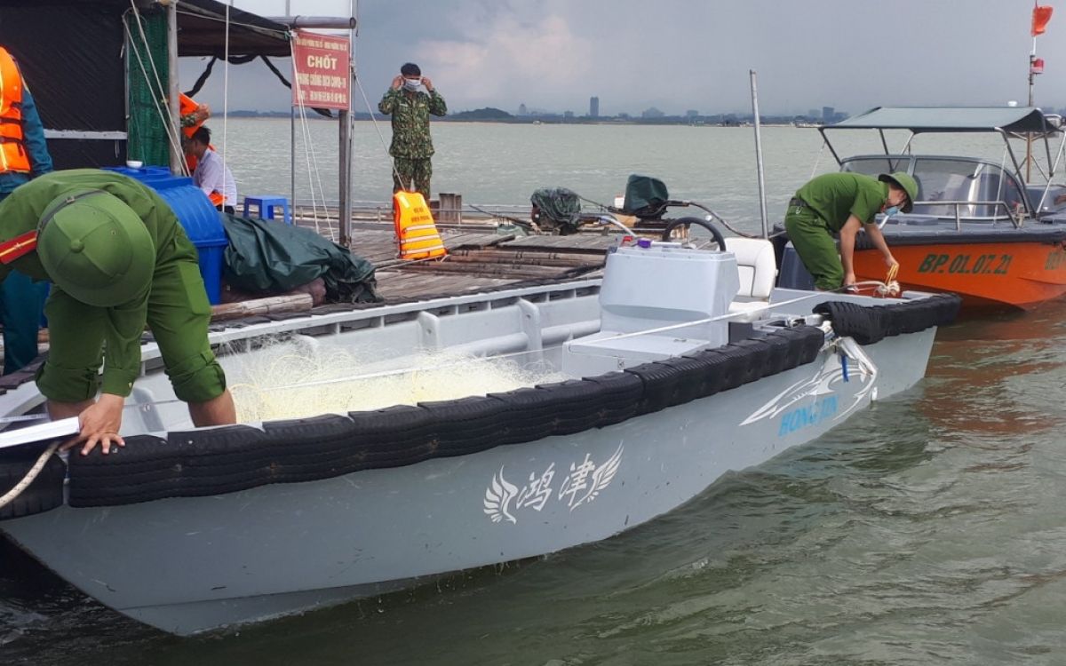 Tìm thấy nạn nhân tử vong trong vụ va chạm xuồng máy tại Quảng Ninh