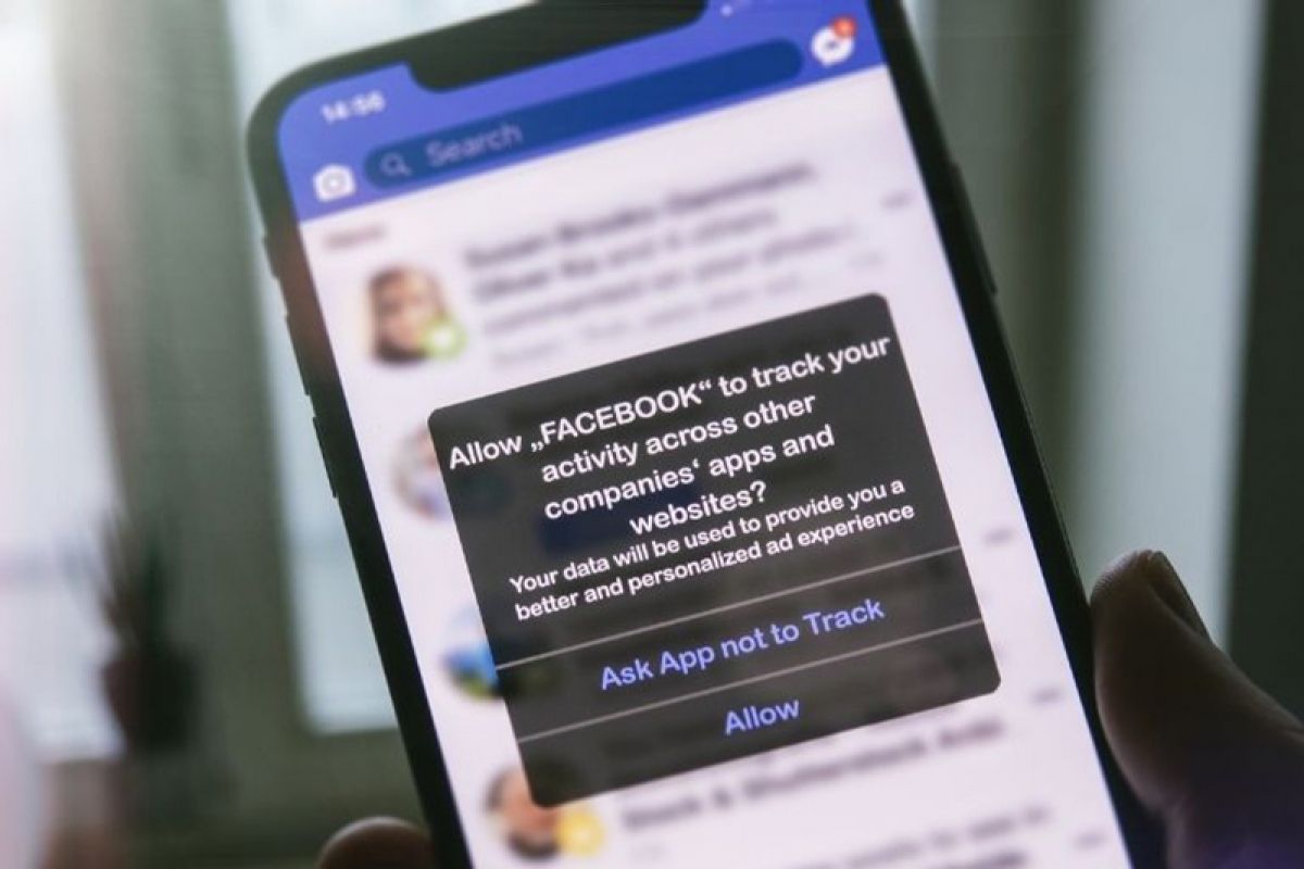 Facebook hoảng loạn vì hầu hết người dùng iPhone không cho theo dõi