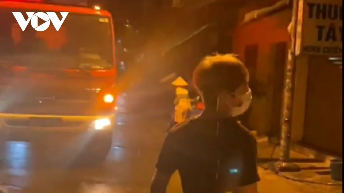 Cháy cửa hàng tạp hóa ở Bình Dương khiến 3 người tử vong