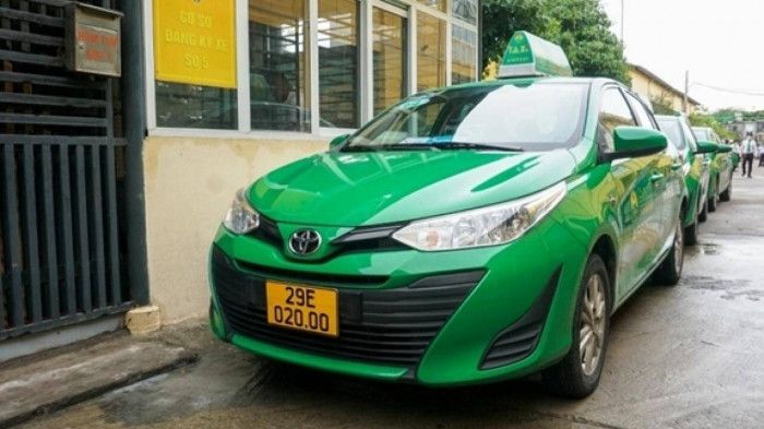 Hà Nội cấp thẻ "luồng xanh" cho 200 xe taxi Mai Linh hoạt động