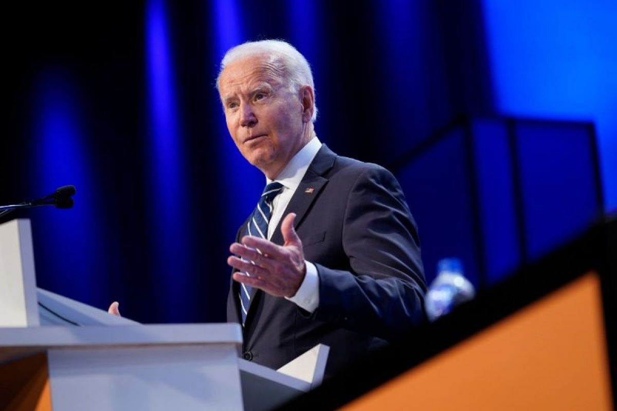 Ông Joe Biden thúc đẩy luật mới có lợi cho người tiêu dùng