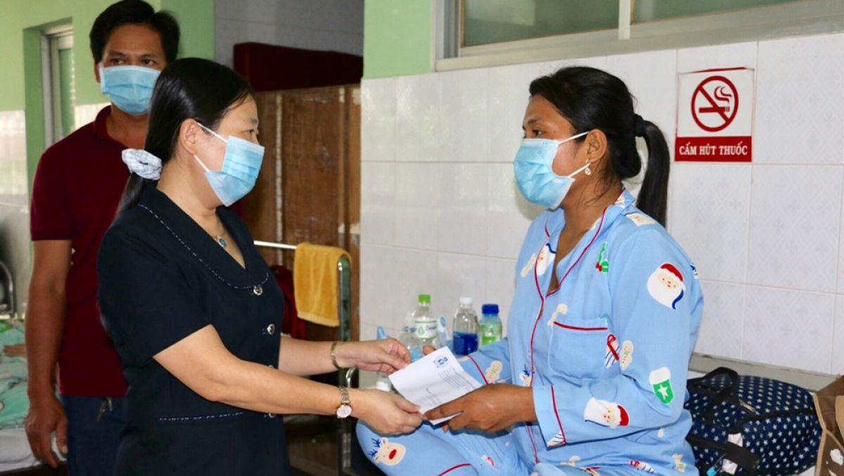 Cuộc sống gia đình công nhân mùa dịch COVID-19 nhiều thấp thỏm, lo âu