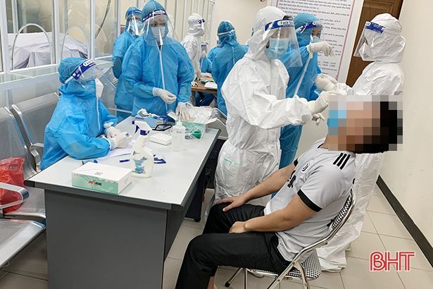 1 công nhân ở KKT Vũng Áng nghi nhiễm đã âm tính với virus SARS-CoV-2