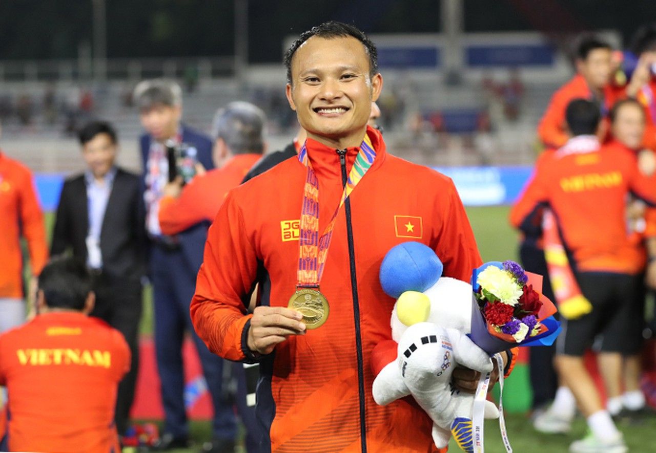 Huy chương SEA Games của Trọng Hoàng bán được hơn 200 triệu đồng