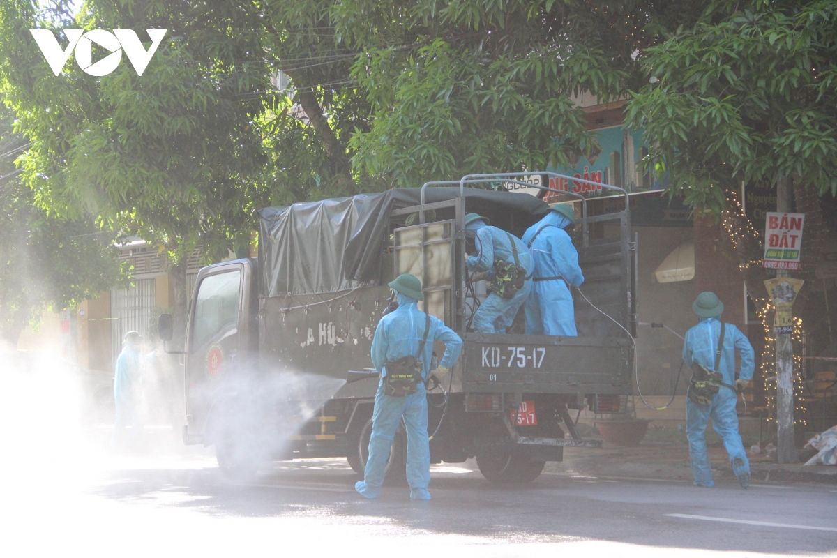 Ca mắc Covid-19 là&nbsp;công an ở Nghệ An từng đi làm căn cước công dân ở nhiều điểm