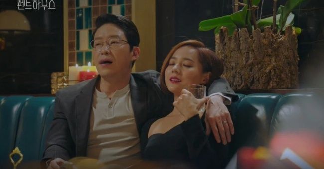 Cuộc chiến thượng lưu tập 8: Seok Kyung bị đánh "sấp mặt"