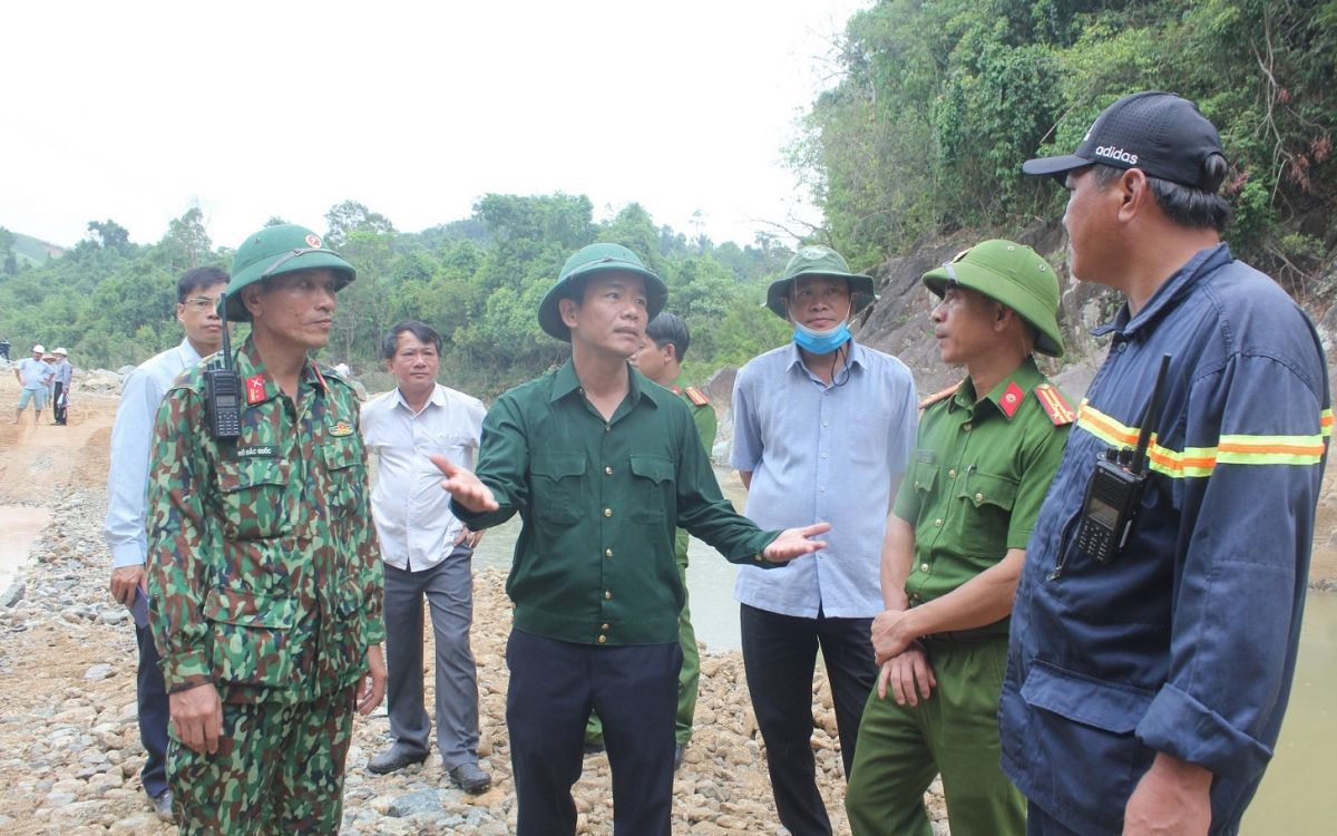 Xả nước lòng hồ thủy điện Rào Trăng 4 tìm kiếm nạn nhân mất tích tại thuỷ điện Rào Trăng 3