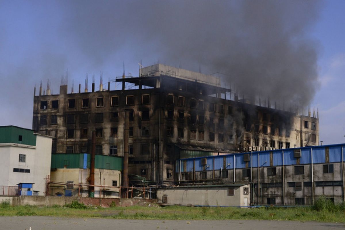 Hơn 50 người thiệt mạng trong vụ cháy nhà máy ở Bangladesh