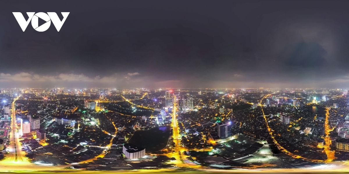 Ngắm nhìn tối Hà Nội từ trên cao những ngày giãn cách xã hội