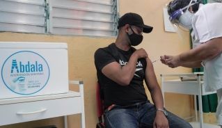 Vì sao người từng mắc Covid-19 vẫn cần tiêm vaccine?